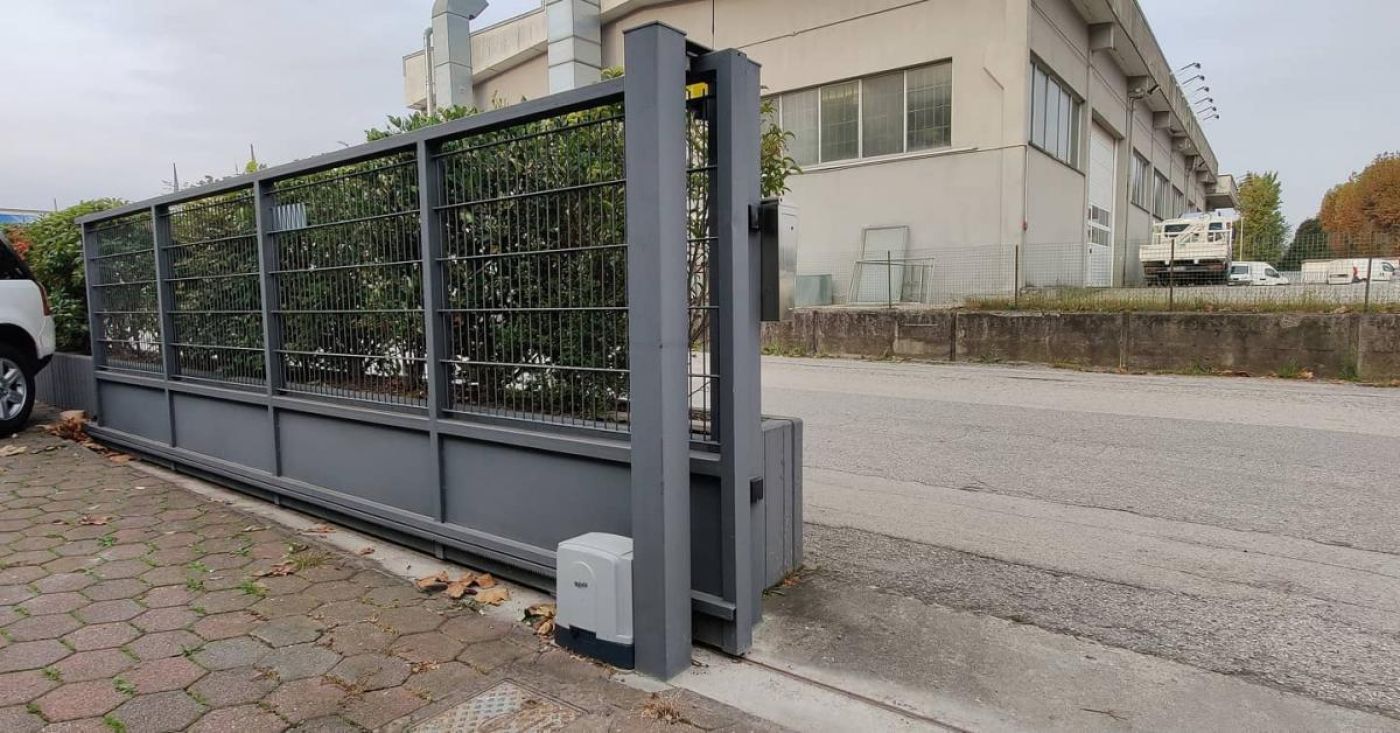 gate auto 1